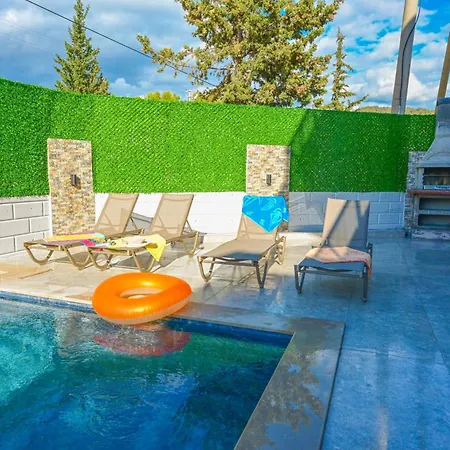Lavanta - Private Pool & Jacuzzi - * 페티예