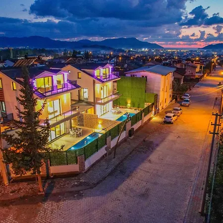 Lavanta - Private Pool & Jacuzzi - Фетхие