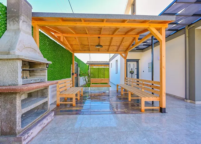 Lavanta - Private Pool & Jacuzzi - Фетхие