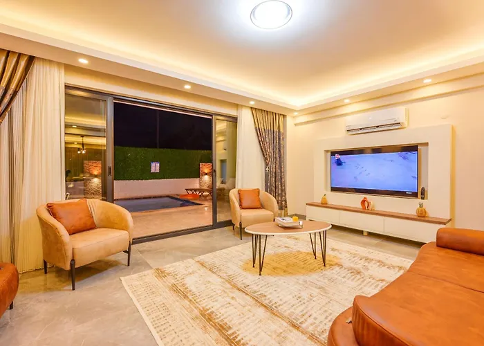 Lavanta - Private Pool & Jacuzzi - Фетхие