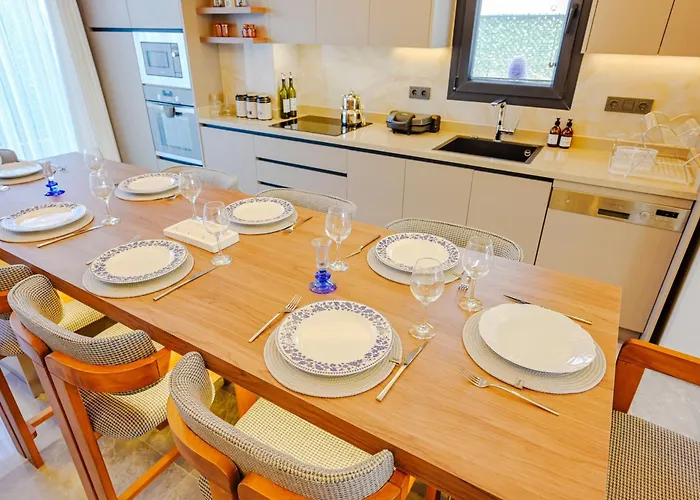 Lavanta - Private Pool & Jacuzzi - *