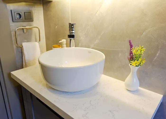 Lavanta - Private Pool & Jacuzzi - *